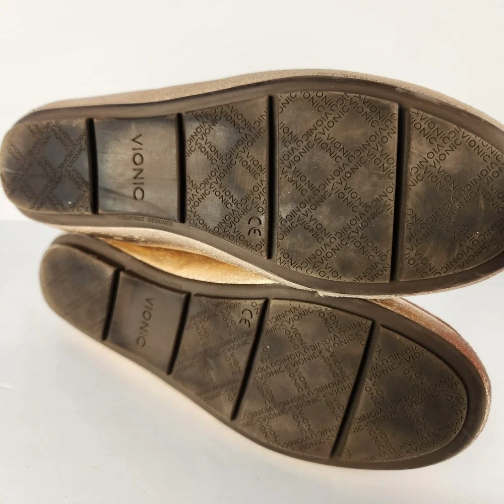 Vionic Women's Comfy Preppy Metallic Rose‎ Gold Slip-On Shoes Size 8
